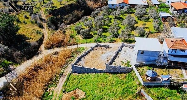 Kemalpaşa Yukarıkızılca Satılık 335 M2 Bahçe