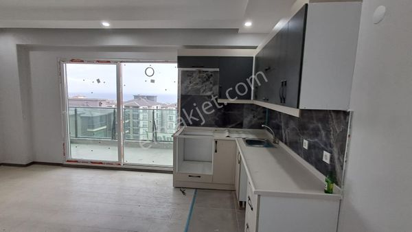 Ekşioğlu 'dan Tekirdağ Süleymanpaşa Atatürk Mah Amerikan Mutfak Satılık 2+1 Daire