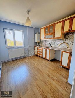 75.yıl Mh. En İyi Lokasyonda Bankalar Cad. 3+1 Kiralık Daire