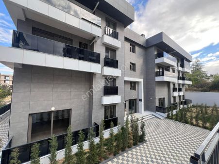 İncek Taşpınar'da Site İçi Bağımsız Mutfak 1+1 Kiralık Daire