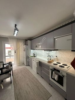 Karapürçek'te Asansörlü Ebeveyn Banyolu 3+1 Ara Katta Satılık Daire !!