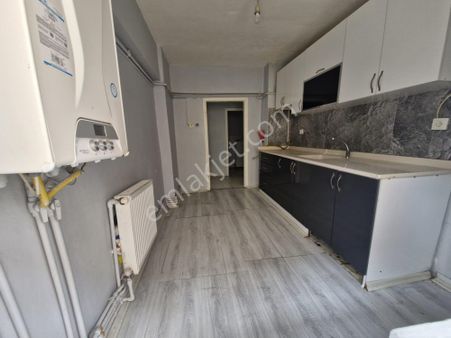 Sincan Akşemsettin Mahallesinde Acil Satılık 3+1 Yüksek Giriş Daire