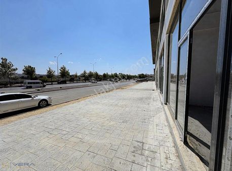 Vera'dan Mrf'de İpek Yolu Cepheli Kiralık Dükkan
