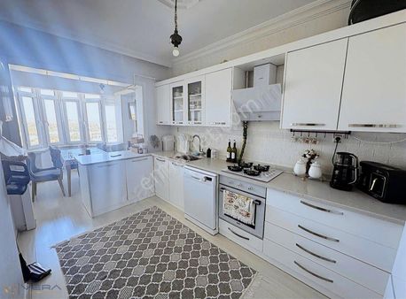 Güneykent'te Bakımlı Masrafsız Satılık 3+1 Daire