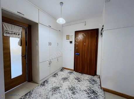 Beykent'te Site İçerisinde Geniş Oturumlu 3+1 Satılık Daire