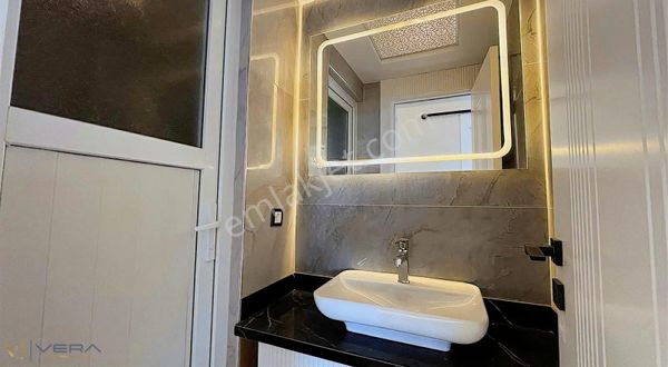 Vera'dan Abdulhamithan'da 4,5+1 Ultra Lüks Satılık Daire