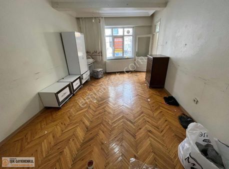 Işık Gayrimenkul Güvencesiyle Satılık 2002 Yapımı 3+1 Daire