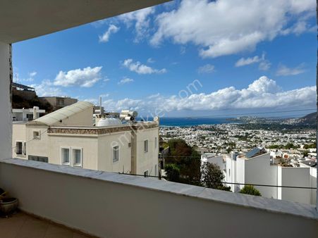 Turgutreis Karabağ Mahallesi’nde Ful Deniz Manzaralı 2+1 Daire