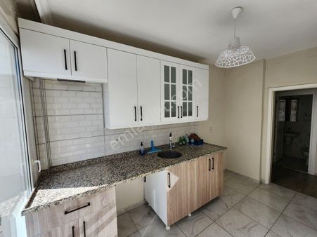 Karınca'dan Güvenevler'de Merkezi Konumda Geniş 3+1 Satılık Daire!