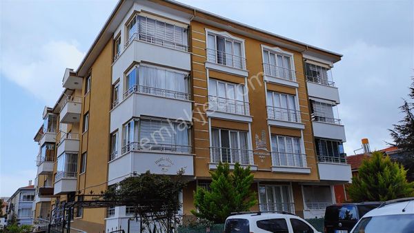 Yenikent Merkezi Lokasyonda Yüksek Giriş 3+1 Satılık Daire