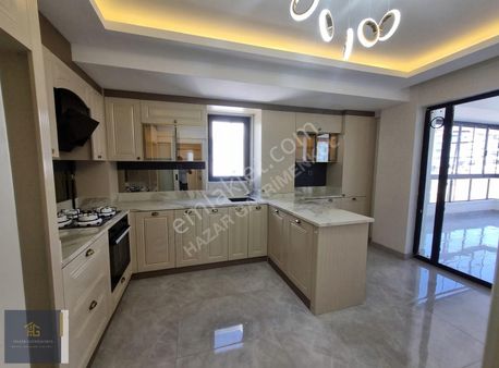 Hazardan Fevzi Çakmakta Okula Yakın Lüx Yapılı 4+1 Daire