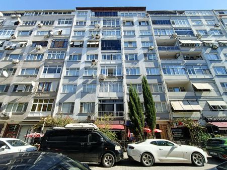 Güngören Merter, E-5'e Yakın, Satılık Asansörlü Bakımlı Geniş Kiracısız Daire