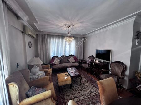 İzmir Karşıyaka Yalı Mahallesi Satılık 2+1 Daire