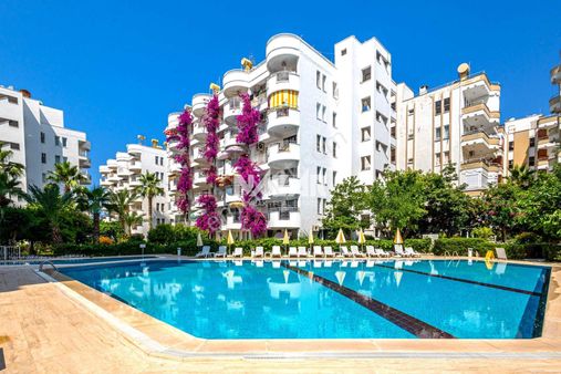 Alanya Mahmutlar'da Satılık 1+1 Eşyalı Daire – Beyaz Altın Sitesi