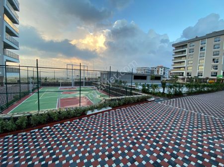 Ertaş Emlak’tan Ergenekon Fatih Caddesi’nde Lüks 3+1 – Havuzlu, Modern Daire