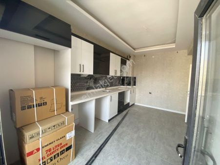 Büyük Sinan Mahallesi Araplar Lambalarının Dibin’de Satılık 2+1 Daire