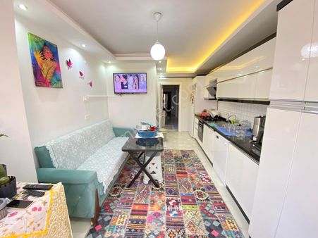 Buca Yenigün Mahallesi Anayolda 6 Yıllık 115 M2 3+1 Asansörlü