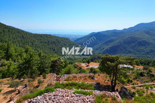 Alanya Bademağacı’nda Satılık 1.642 M² Deniz Manzaralı Tarla