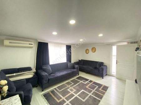 Bayrampaşada Lüks Konumda Satılık Geniş Ferah 4+2 Dubleks Daire