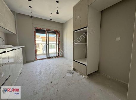 39 Hakan Büyük"ten Nergiz Çarşı Üstü 3+1 Dublex Teraslı Daire