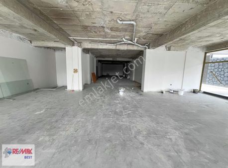 18 Menemen Irmak Mahallesinde Cadde Üstü Sıfır Satılık Dükkan