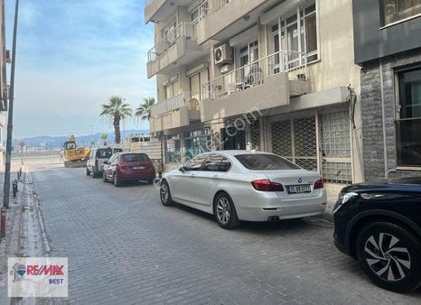 6 Reşadiye Caddesinin Başında, Sahilde,her Türlü İşletmeye Uygun