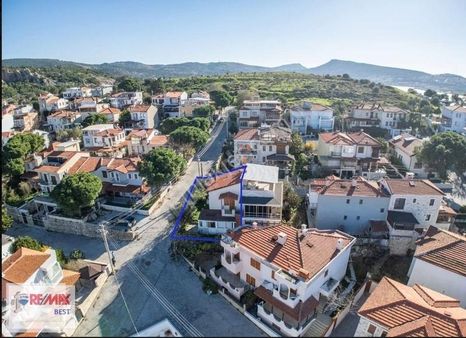 1 Eski Foça'da Denize 50 M 2+1 Satılık Dubleks Villa