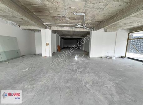 11 Menemen Irmak Mahallesinde Kiralık Cadde Üstü Sıfır Dükkan