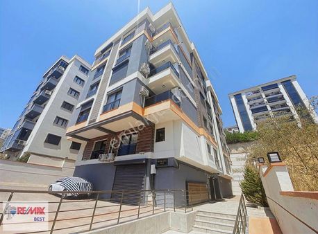 10 Tuğyan Can Koç Tan Çiğli Esentepede Satılık 2+1 Daire