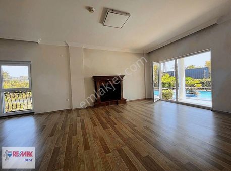 6 İzmir Narlıdere Sahilevlerin'de Satılık Malikane