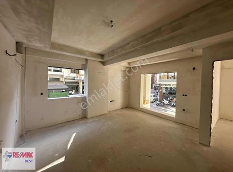 24 Remax Best'ten Fikri Altay'da Satılık Çift Cepheli 1+1 Daire