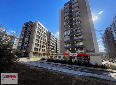 19 Karşıyakaörnekköy Lavıdaparkevlerinde Satılık Yenilenmiş2+1da
