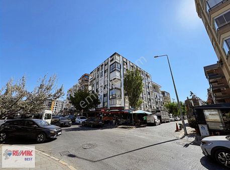 1 Bostanlıda 2+1 Tadilatlı, Asansörlü, Çift Balkonlu Daire