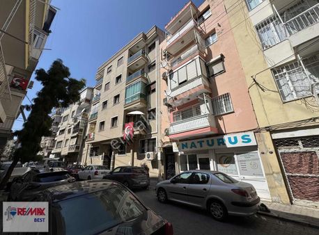 3 Remax Best Karşıyaka Bahariye'de Arakat2+1kapalı M. Yatırımlık