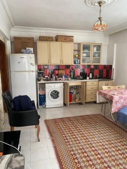 Güllerpınarı Mahallesinde Satılık 1+1 Daire