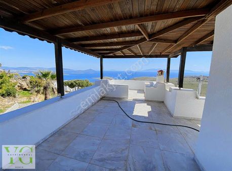 Tam Müstakil Yahşi Bölgesinde Deniz Manzralı Satılık Villa