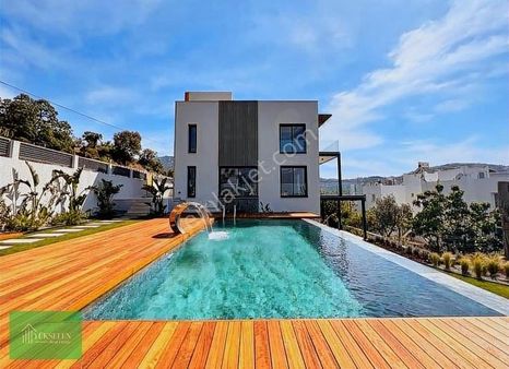 Yalıkavak Merkez Marina Manzaralı Tribleks