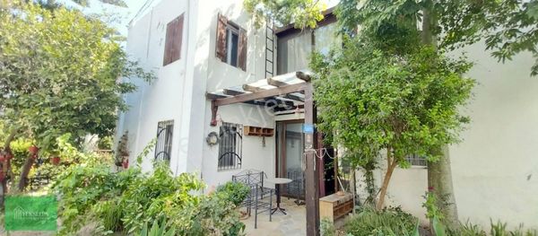 Bodrum Eskiçeşmede Satılık 3+1 Villa