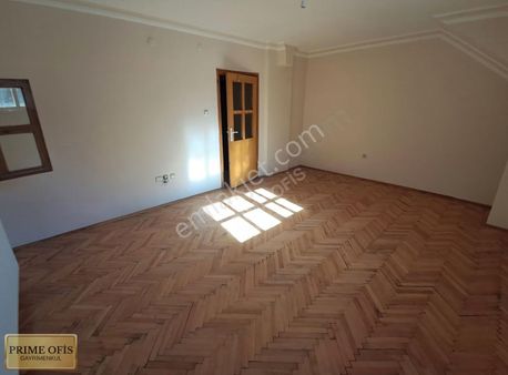 3+1 Bağımsız Ebeveyn Banyolu 3 Cepheli Ferah Kiralık Daire