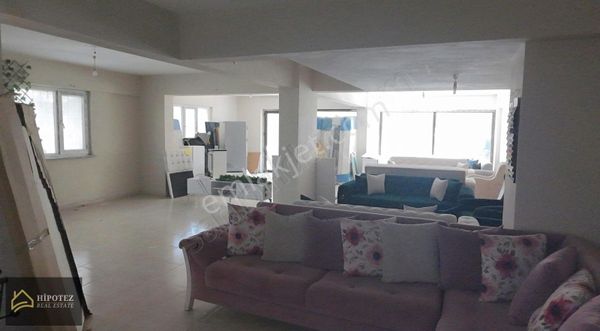 Eriklide İlkokul Yanında Yaya Yoğunluğu Yüksek Fırsat Dükkan