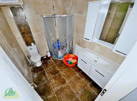 Ayvalı'da Cadde Yakını 3+1 Bağımsız Yüksek Giriş Fırsat Daire !