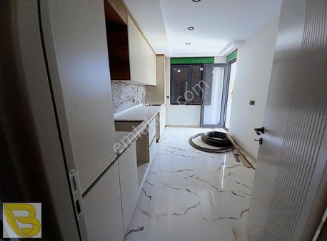 Bahçeyaka Mah. Satılık Yüksek Giriş 3+1 Daire