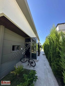 Kemer Arslanbucak'ta Havuzlu Site İçerisinde Satılık 3+1 Villa