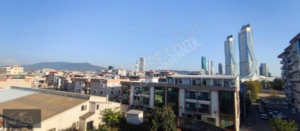 Bayraklı Adalet Mahallesi Folkart Yakını 2+1 Eşyalı