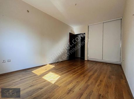 Karşıyaka Mavişehir Pamukkale Blokları Kiralık 2+1 Daire