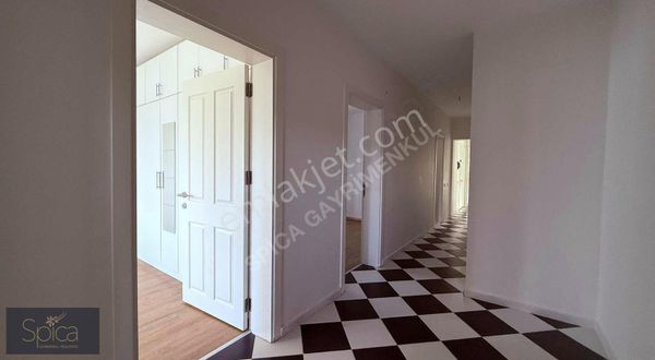 Mavişehir Albatrosta 4+1 Satılık Boş Daire