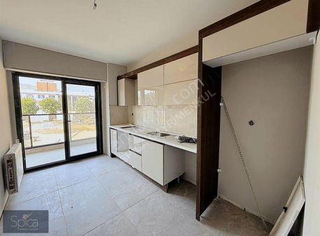 İzka North Projesinde 3+1 Havuz Cephe Satılık