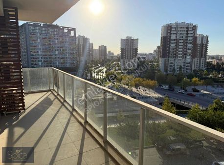 Mavişehir Park Yaşam Ticaret Merkezinde 3+1 Ofis