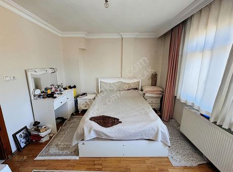Gök Oryap'tan Satılık 1,5+1 Net 70m² 2.kat Temiz Masrafsız Daire