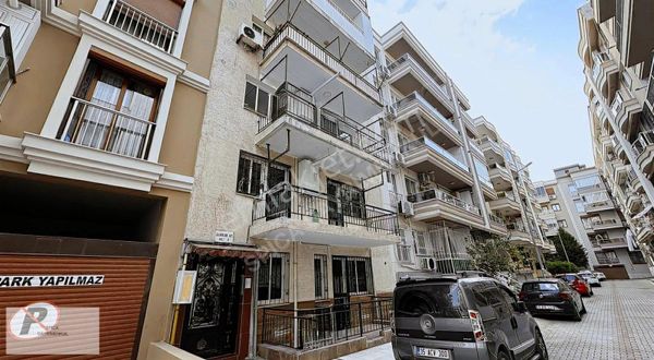 Karşıyaka Yalı Mahallesi Satılık 3+1 Masrafsız Boş Daire